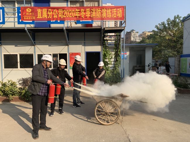 演练现场；畦￡ 摄.jpg