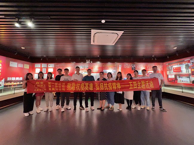 合影留想；畦￡ 摄（建图）.jpg