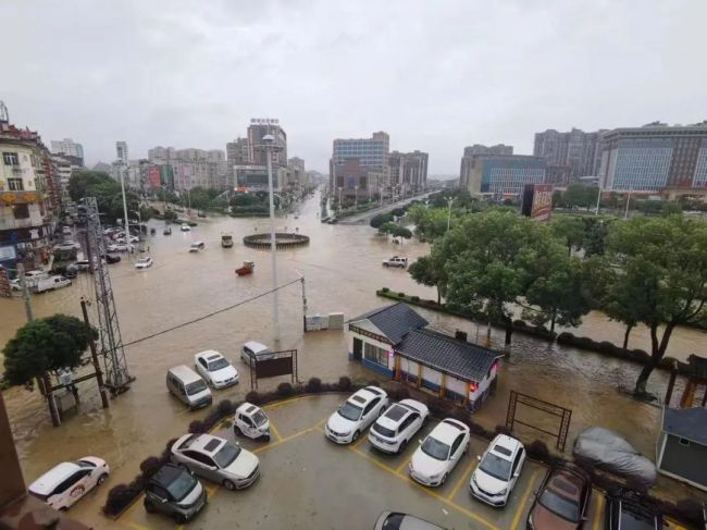 暴雨后的富川县。谭山泉 摄（建图）.jpg