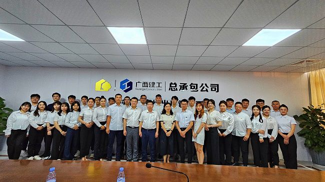 4合影。林成斌 摄（建图）.jpg