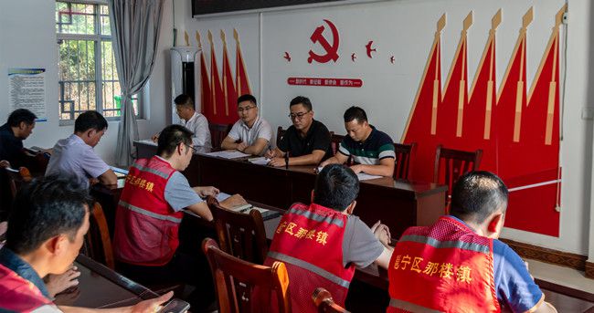 座谈会现场。郭奎君摄（建图）.jpg